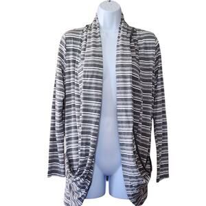 41 Hawthorn Womens Open Front Shrug Top Size S Gray White Striped Slouch Pockets